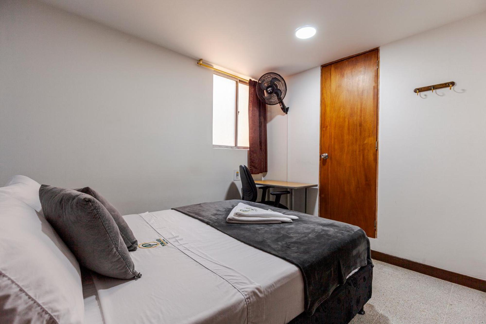 Poblado Guest House Medellín Cameră foto